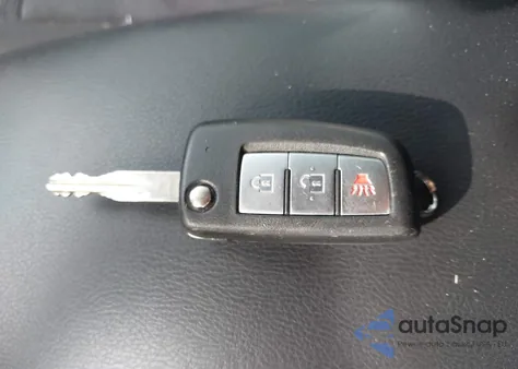 2016 Nissan Rogue S z USA, uszkodzony, nr VIN KNMAT2MT2GP645455